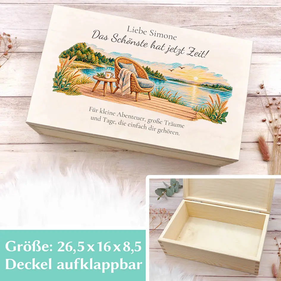 Personalisierte Erinnerungsbox zum Ruhestand in 26,5 x 16 x 8,5 cm mit aufklappbarem Deckel