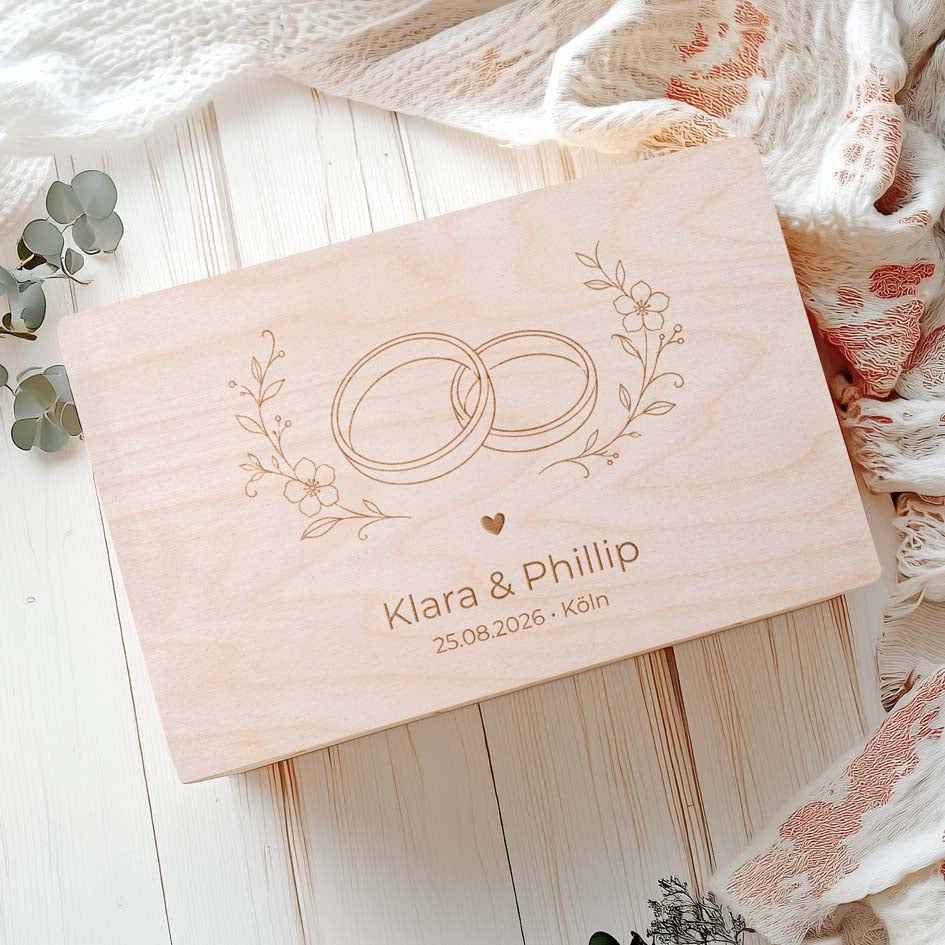 Holzkiste zur Hochzeit