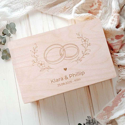Holzkiste zur Hochzeit