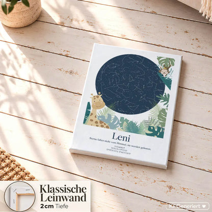 Personalisierte Leinwand zur Geburt mit Name Leni und Sternenhimmel im Dschungel-Motiv auf Holzboden