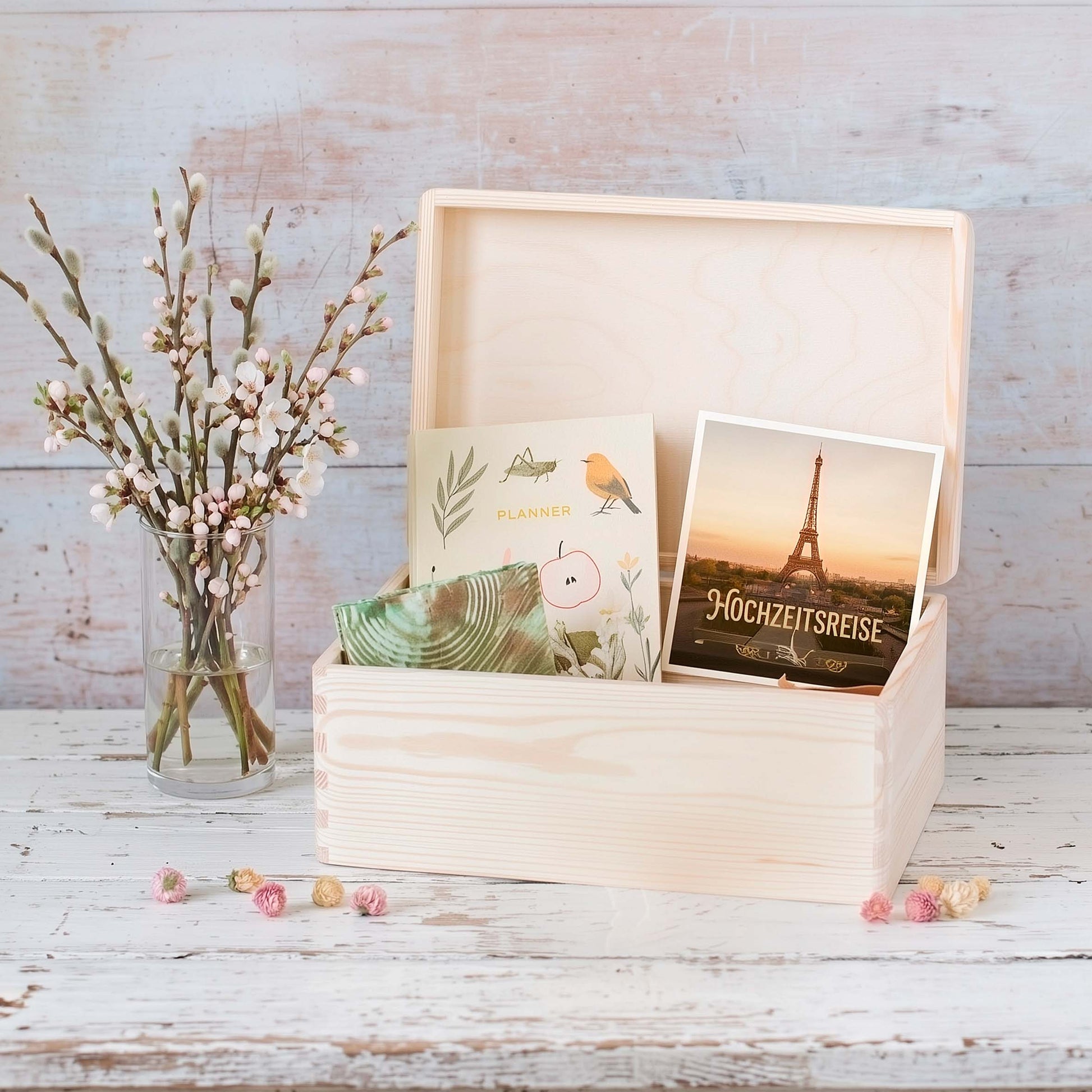 Geschenk fürs Brautpaar ❤️ Personalisierte Erinnerungsbox aus Holz ☀️ – Herzensprojekt Manufaktur