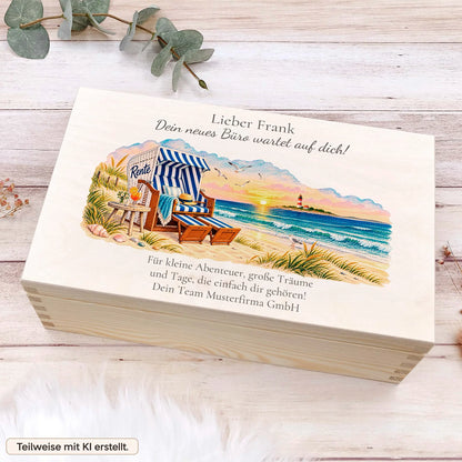 Personalisierte Erinnerungsbox zur Rente mit Strandkorb, Leuchtturm und Gruß vom Team