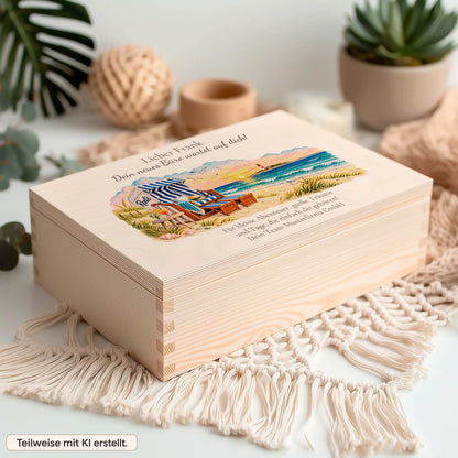 Bedruckte Holzbox als Geschenk zum Ruhestand für den Kollegen auf einem Makramee-Tuch